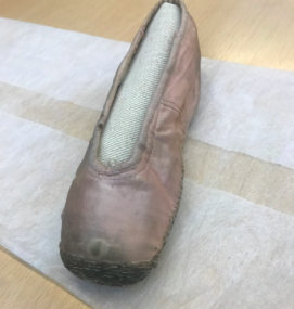 anna pavlova pointe shoes